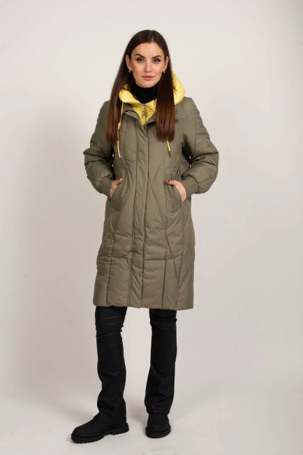 Куртка жіноча з контрастним капюшоном-5