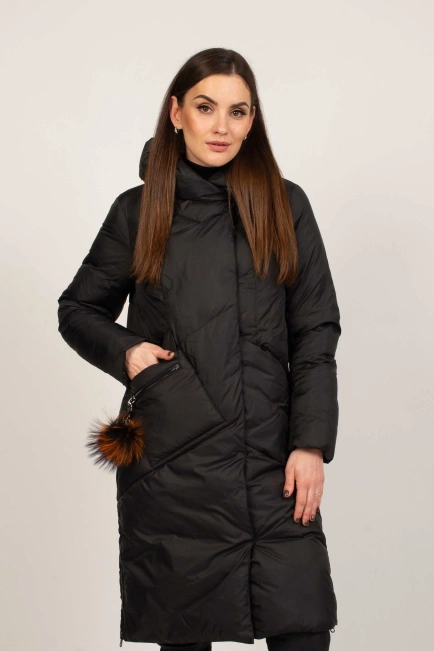 Чорна жіноча зимова куртка з капюшоном-1