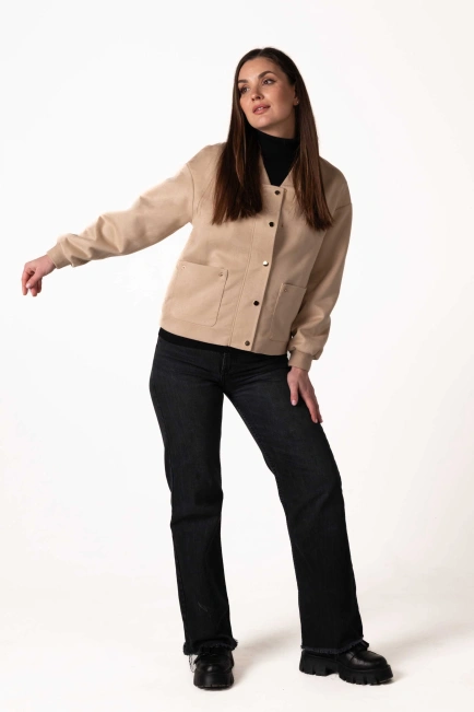 Жіноча куртка зі штучної замші бежева-6