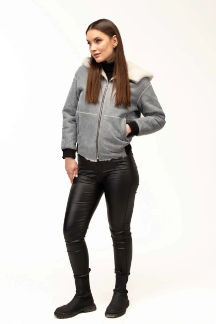 Жіноча сіра дублянка з капюшоном-5