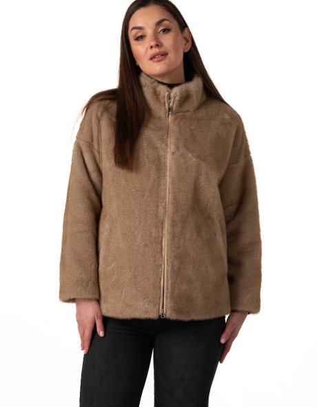 Шуба з екохутра у бежевому кольорі коротка