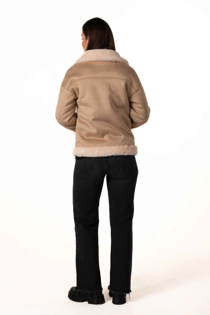 Жіноча екодублянка-косуха бежевого кольору-2