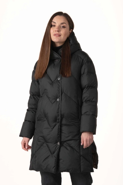 Довгий чорний біопуховик із розрізами з боків-1