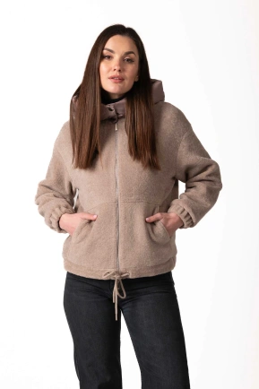 Женская шуба-бомбер из экомеха для зимы