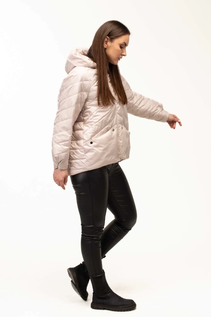 Демисезонная куртка с капюшоном и карманами-7