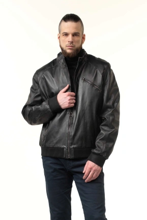Чоловіча шкіряна куртка-бомбер з кишенями