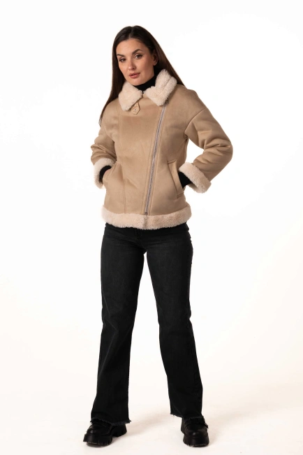 Жіноча екодублянка-косуха бежевого кольору-9