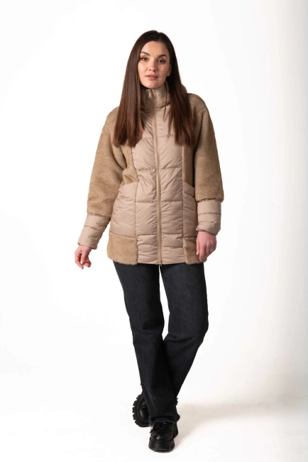 Біопуховик з екохутром бежевого кольору зима-10