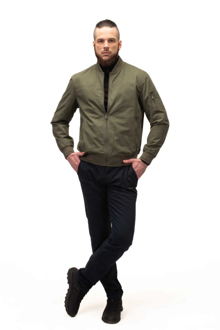 Мужская лёгкая куртка бомбер хаки-10