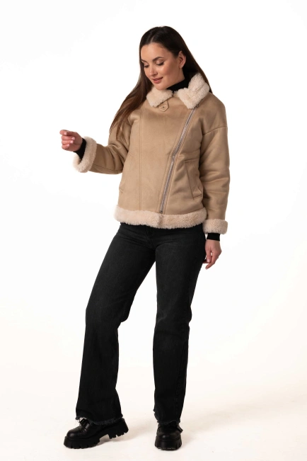 Жіноча екодублянка-косуха бежевого кольору-10
