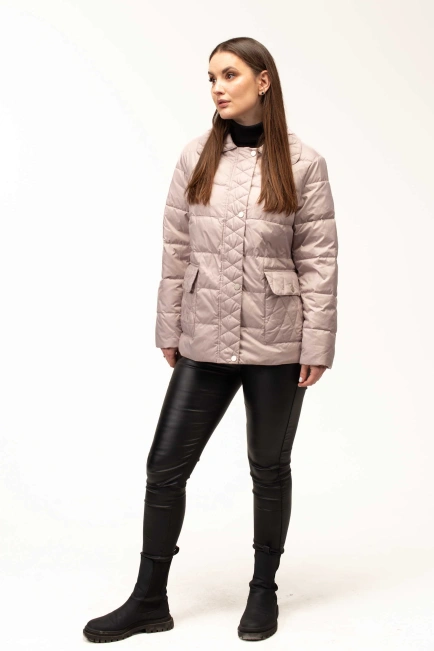 Легка демісезонна куртка з накладними кишенями-10