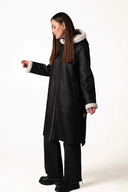 Жіноча чорна екодублянка з білим екохутром-5