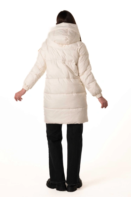 Молочний біопуховик з капюшоном та декором-2