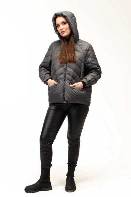 Демисезонная серая куртка с капюшоном-8