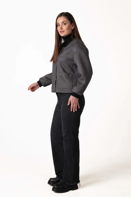 Жіноча легка куртка з еко-замші графіт-5