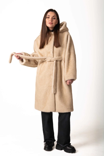 Шуба з екохутра бежева з втяжним поясом-3