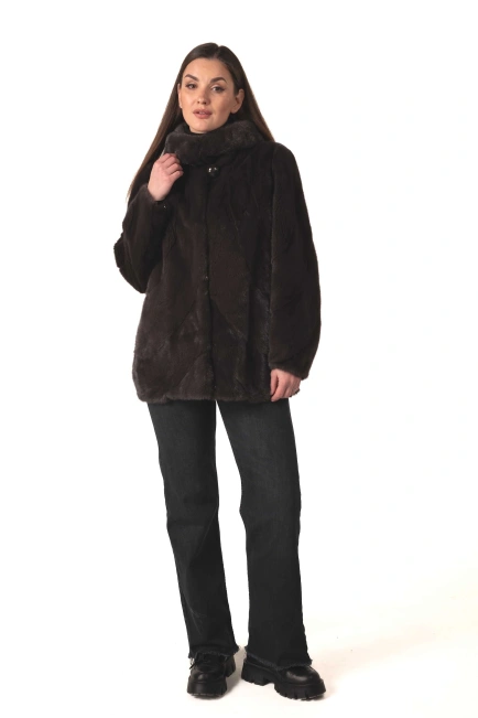 Жіноча норкова шуба коричневого кольору зима-6