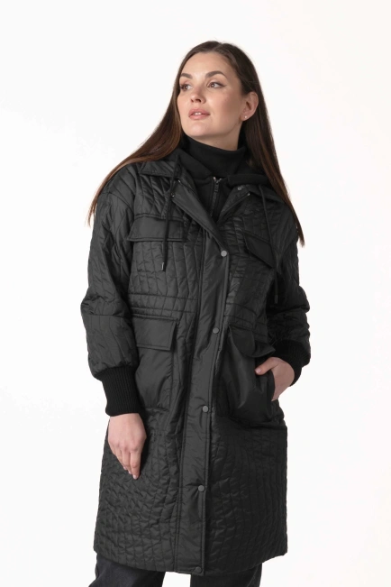 Жіноча демісезонна куртка на синтепоні чорна-1