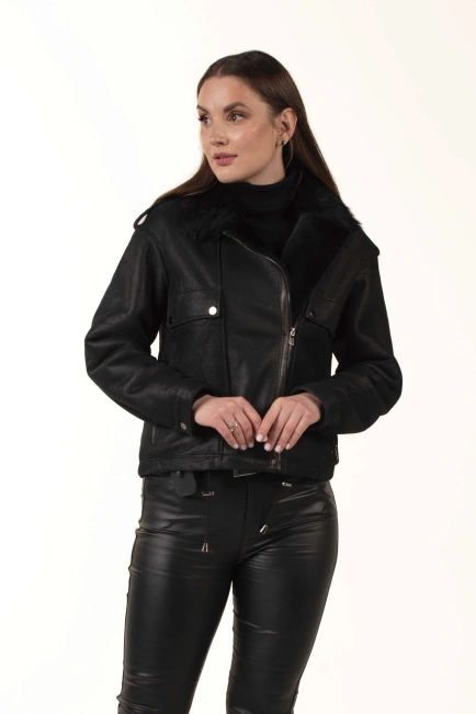 Женская черная дубленка с воротником из тосканы-4