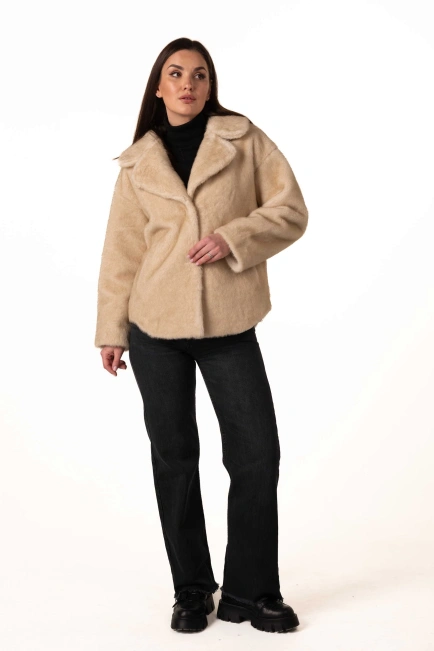 Жіноча шуба з екохутра з англійським коміром-6