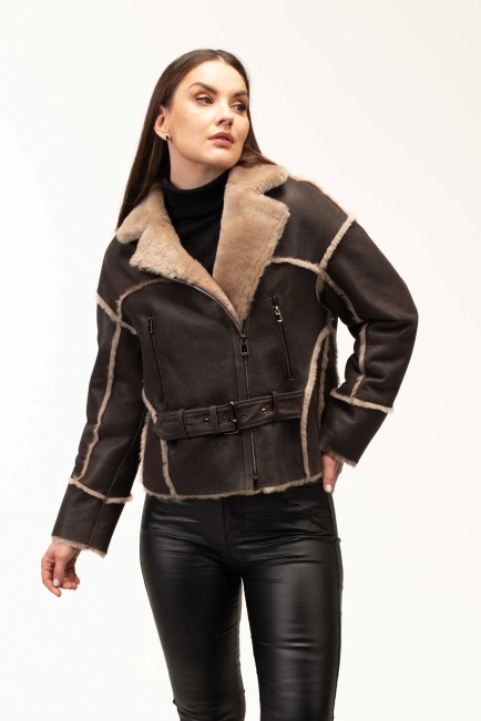 Женская коричневая дубленка с бежевым мехом-4