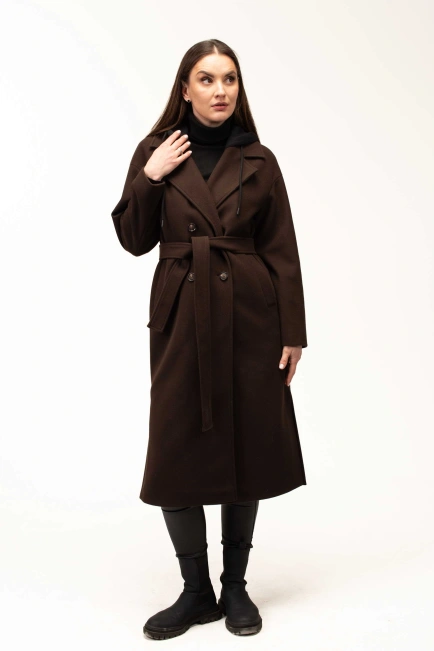 Женское коричневое пальто с чёрным капюшоном-9