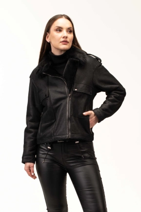 Женская черная дубленка с воротником из тосканы