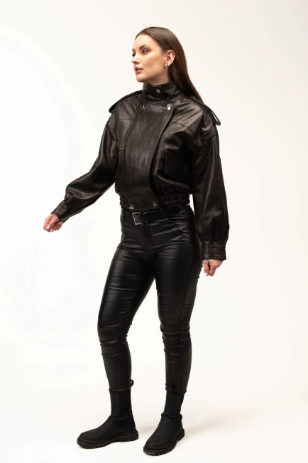 Кожаная куртка-бомбер с двойным воротником-5