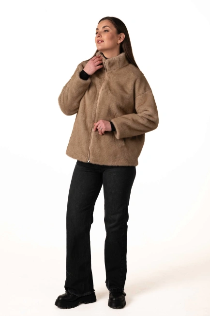 Шуба з екохутра у бежевому кольорі коротка-5