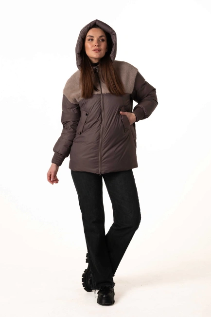 Біопуховик з екохутром коричневого кольору-9