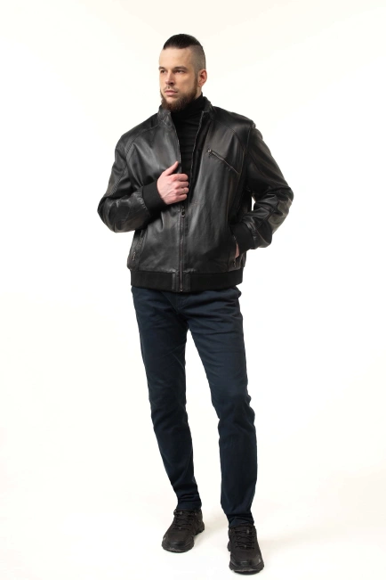 Чоловіча шкіряна куртка-бомбер з кишенями-10