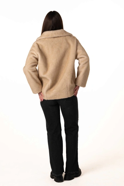 Жіноча шуба з екохутра з англійським коміром-2