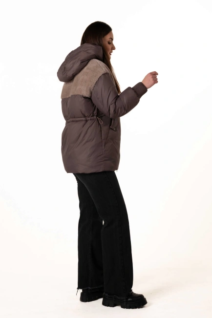 Біопуховик з екохутром коричневого кольору-7