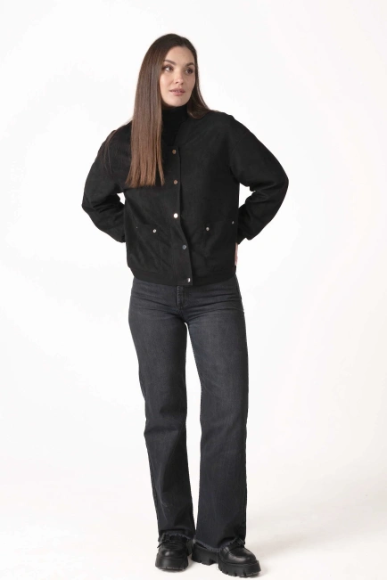 Жіноча куртка зі штучної замші чорна-9