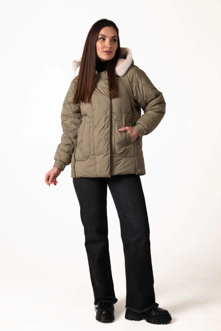 Біопуховик зеленого кольору з екохутром-9