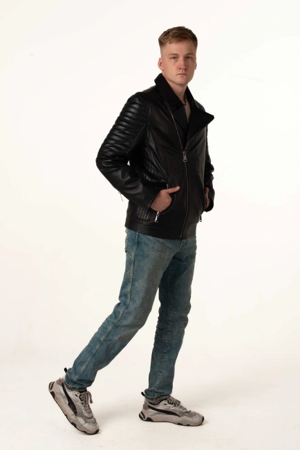 Чоловіча шкіряна куртка-косуха чорна-6