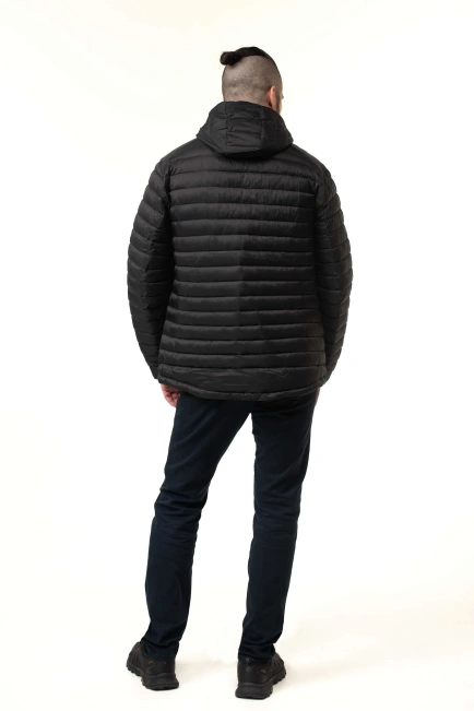Демісезонна куртка на синтепоні чорна-2