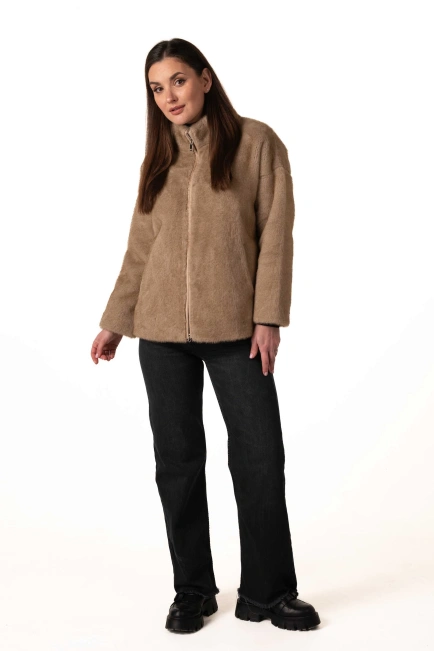 Шуба з екохутра у бежевому кольорі коротка-8