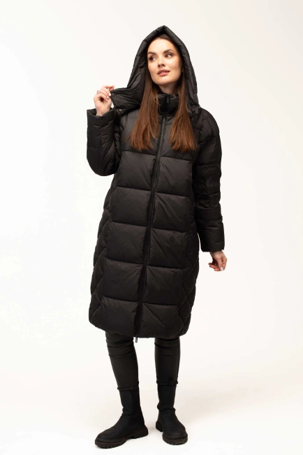 Женский черный зимний биопуховик со стежкой-8
