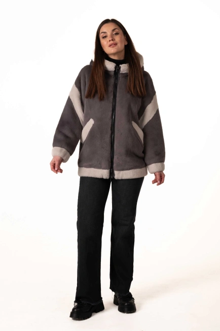 Шуба з екохутра сіра зі світлими вставками-3