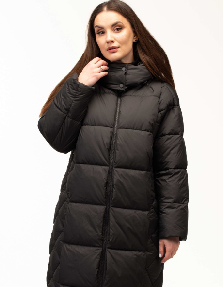 Женский черный зимний биопуховик со стежкой