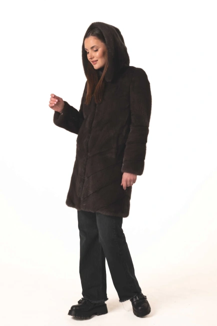 Норкова шуба кольору темний капучіно-9