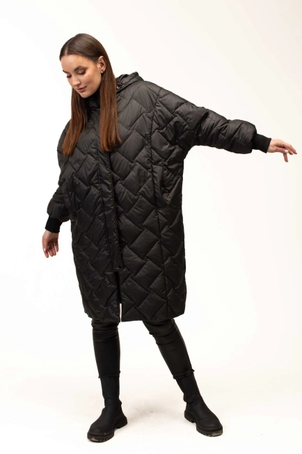 Подовжена демісезонна куртка чорна-6