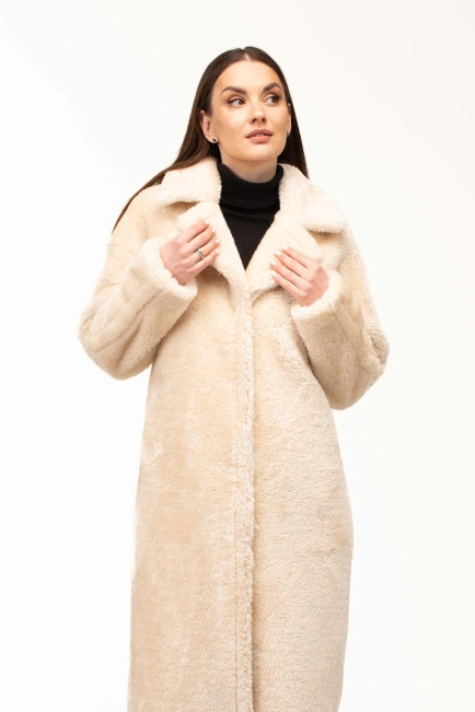 Женская шуба из эко-меха бежевая классическая-4