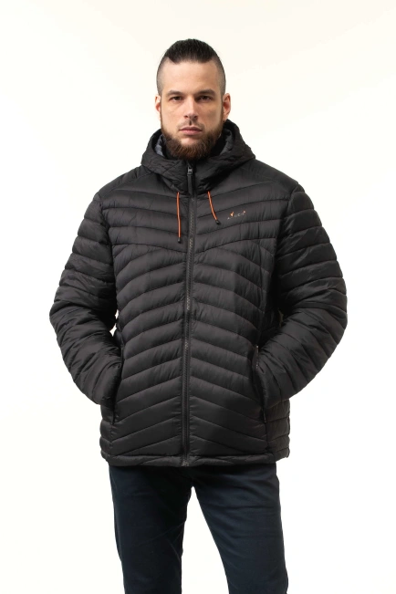 Демісезонна куртка на синтепоні чорна-1