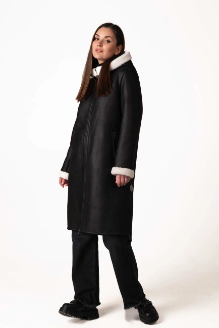 Жіноча чорна екодублянка з білим екохутром-10
