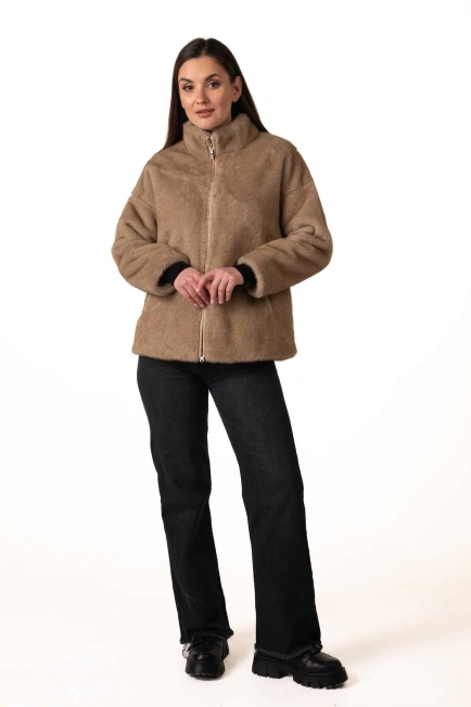 Шуба з екохутра у бежевому кольорі коротка-3