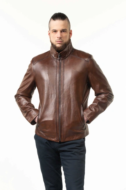 Шкіряна куртка у коричневому відтінку зі швами-4