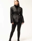 Женский чёрный приталенный кожаный пиджак-9