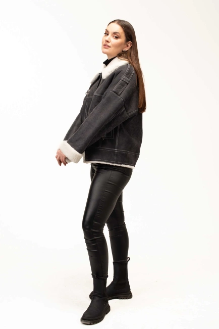 Жіноча сіра дублянка з комірцем з овчини-9